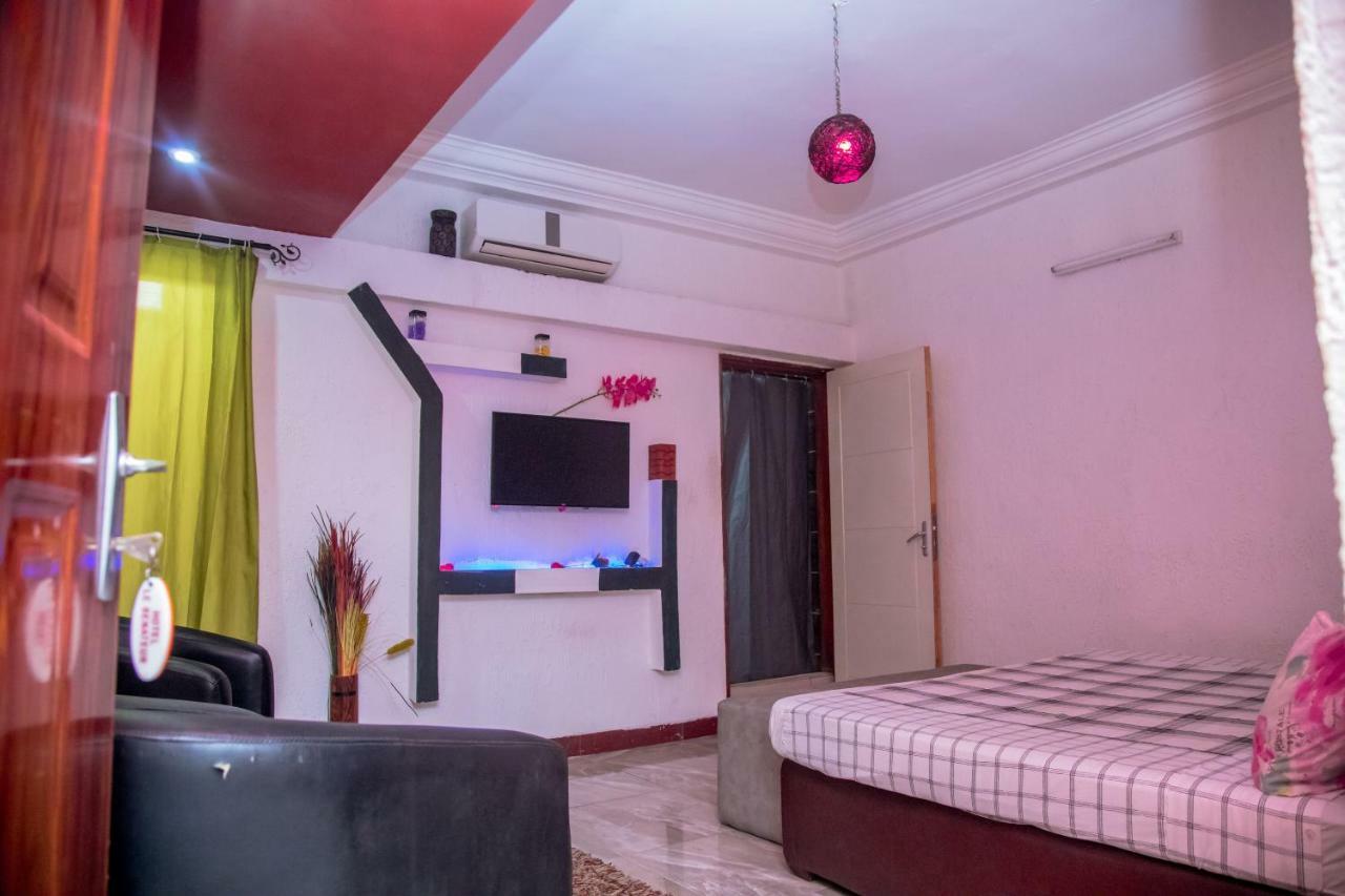 Senateur Hotel Agontinkon Κοτονού Εξωτερικό φωτογραφία